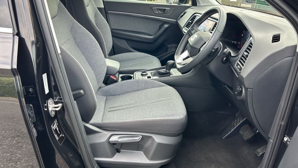 SEAT Ateca 1.5 TSI EVO SE Technology 5dr DSG Petrol Estate - Image 15