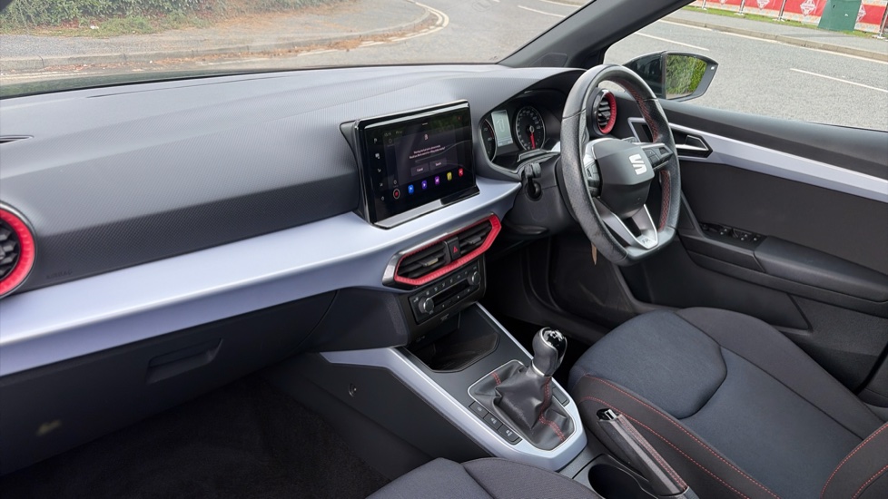 SEAT Arona 1.0 TSI 110 FR 5dr Petrol Hatchback - Image 2