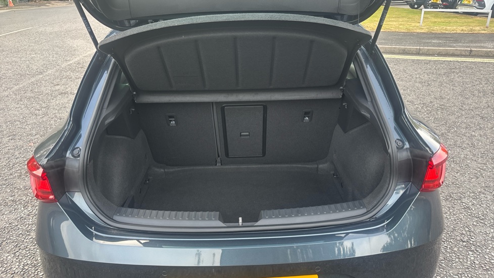 SEAT Leon 1.5 TSI EVO FR Sport 5dr Petrol Hatchback - Image 20