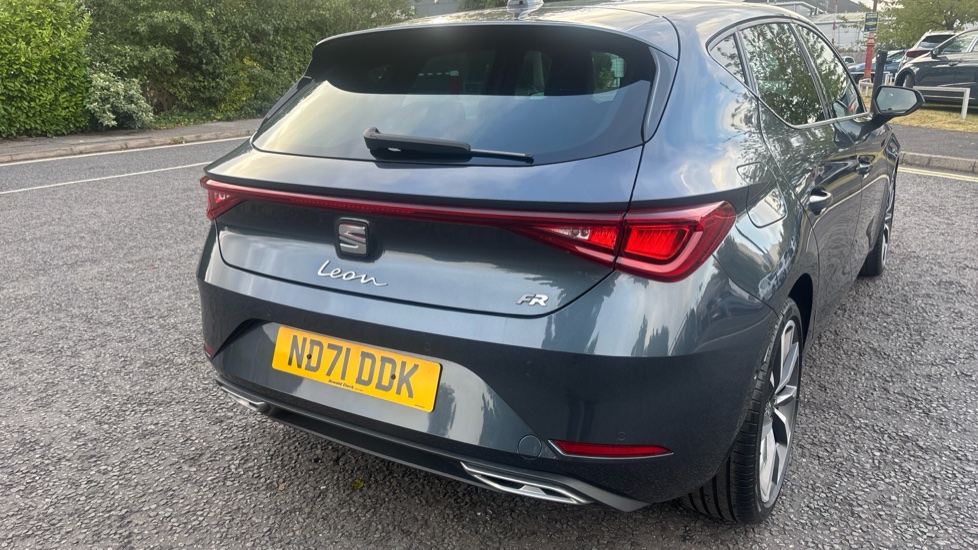 SEAT Leon 1.5 TSI EVO FR Sport 5dr Petrol Hatchback - Image 29