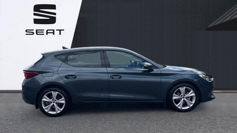 SEAT Leon 1.5 TSI EVO FR 5dr Petrol Hatchback - Image 4