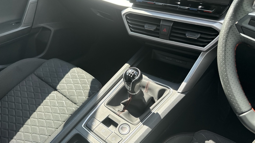 SEAT Leon 1.5 TSI EVO FR 5dr Petrol Hatchback - Image 14