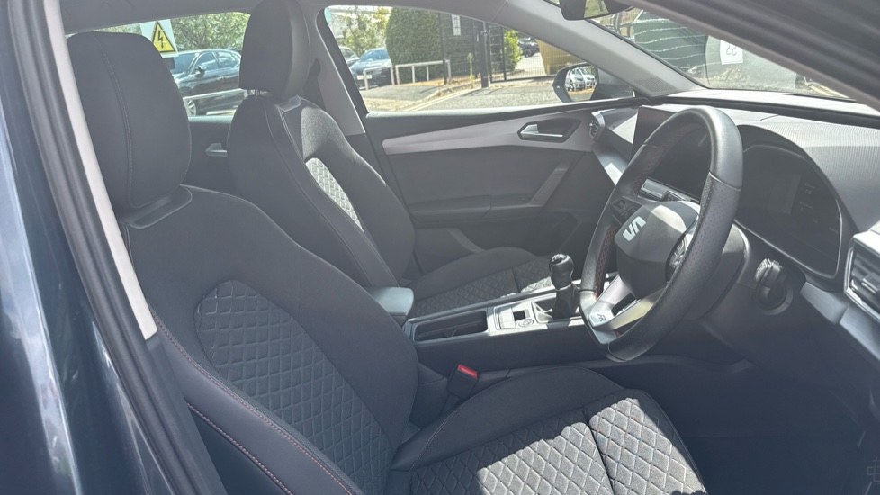 SEAT Leon 1.5 TSI EVO FR 5dr Petrol Hatchback - Image 15