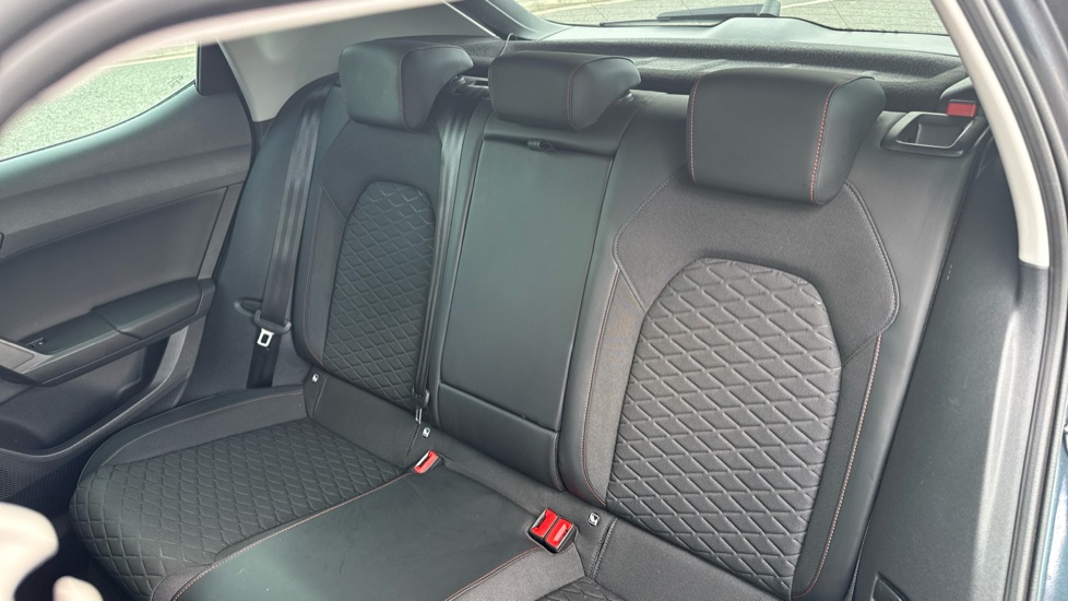 SEAT Leon 1.5 TSI EVO FR 5dr Petrol Hatchback - Image 16