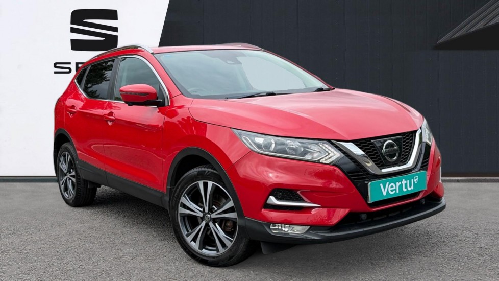 Nissan Qashqai 1.2 DiG-T N-Connecta 5dr Petrol Hatchback - Image 1