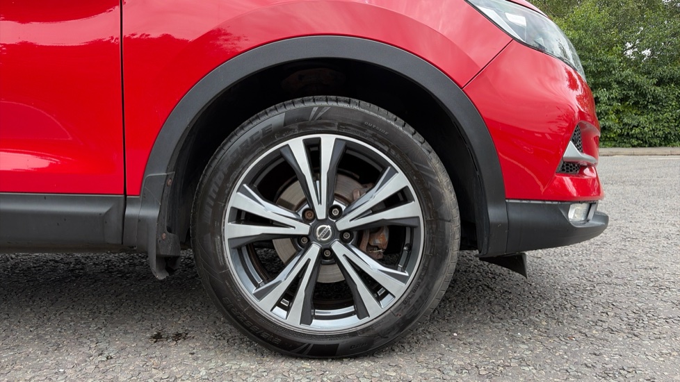 Nissan Qashqai 1.2 DiG-T N-Connecta 5dr Petrol Hatchback - Image 5