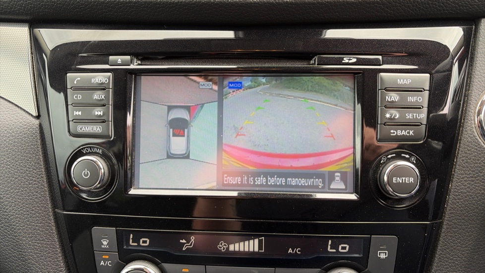 Nissan Qashqai 1.2 DiG-T N-Connecta 5dr Petrol Hatchback - Image 23