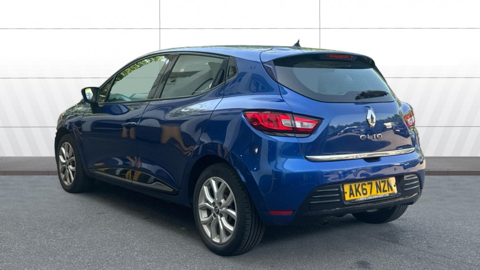 Renault Clio 1.2 16V Dynamique Nav 5dr Petrol Hatchback - Image 2