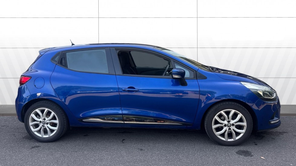 Renault Clio 1.2 16V Dynamique Nav 5dr Petrol Hatchback - Image 5