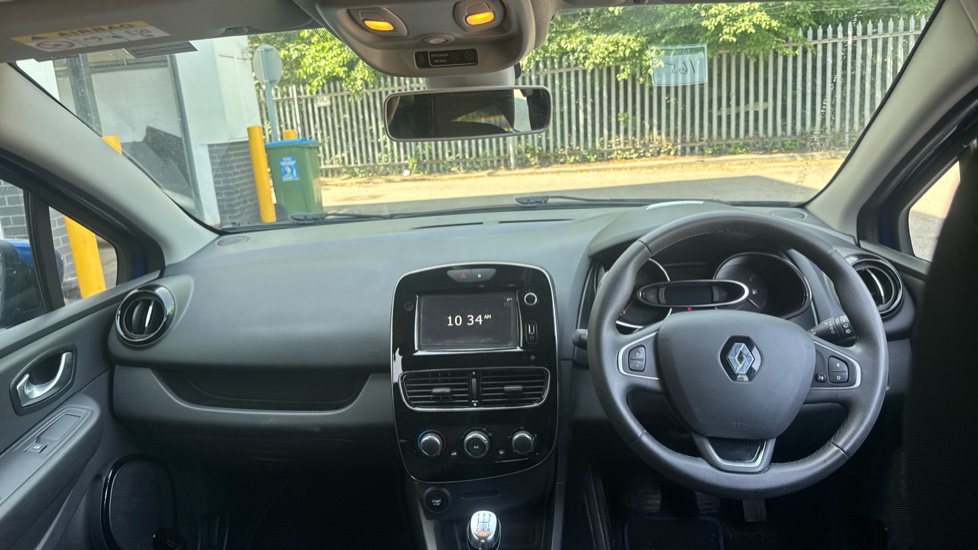Renault Clio 1.2 16V Dynamique Nav 5dr Petrol Hatchback - Image 10