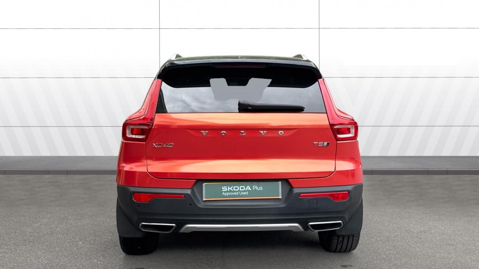 Volvo XC40 2.0 T5 Inscription Pro 5dr AWD Geartronic Petrol Estate - Image 6