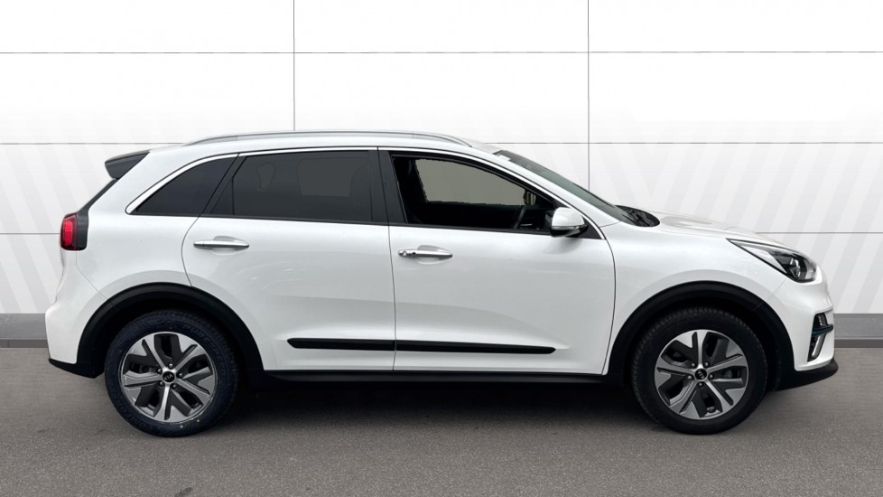 Kia E-Niro 100kW 2 39kWh 5dr Auto Electric Estate - Image 5