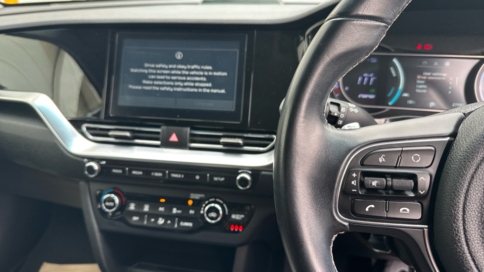 Kia E-Niro 100kW 2 39kWh 5dr Auto Electric Estate - Image 21