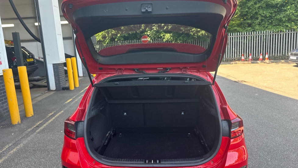Kia Ceed 1.6T GDi ISG GT 5dr Petrol Hatchback - Image 4
