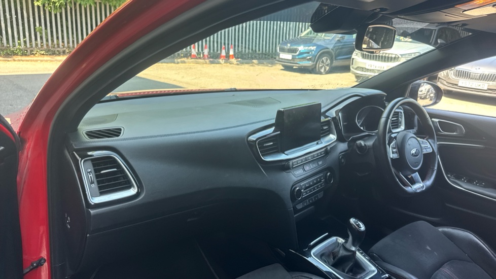 Kia Ceed 1.6T GDi ISG GT 5dr Petrol Hatchback - Image 9