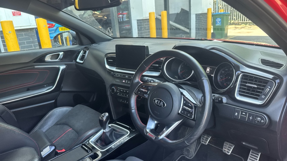 Kia Ceed 1.6T GDi ISG GT 5dr Petrol Hatchback - Image 11