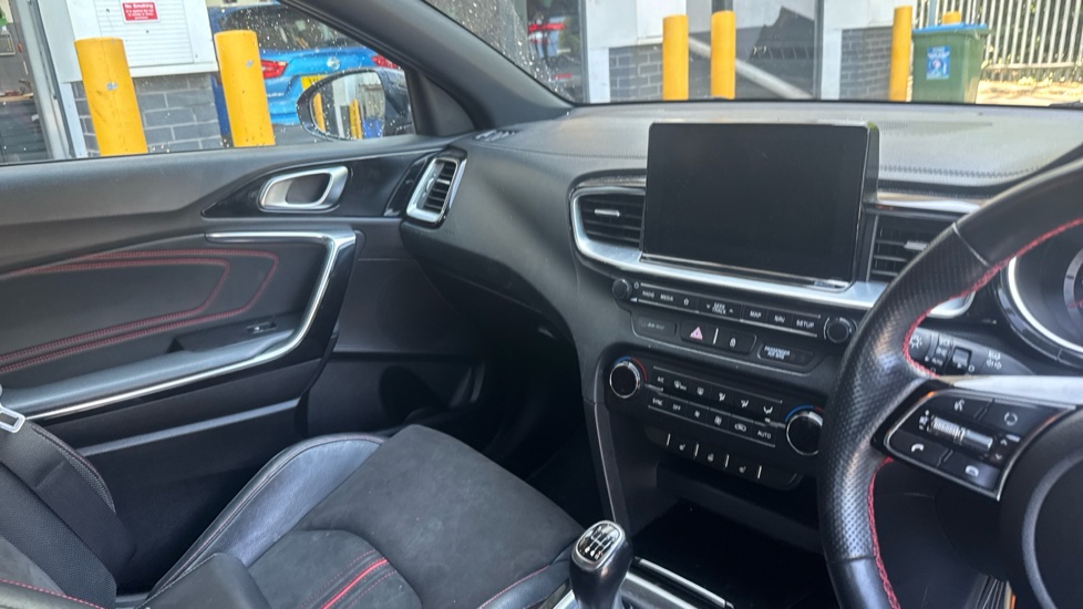 Kia Ceed 1.6T GDi ISG GT 5dr Petrol Hatchback - Image 14