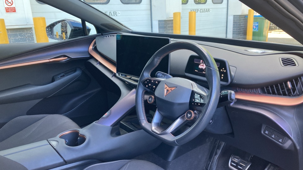 CUPRA Tavascan 210kW V1 77kWh 5dr Auto Electric Estate - Image 11