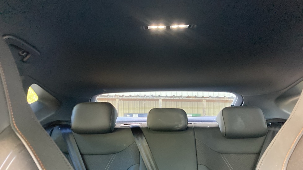 CUPRA Tavascan 210kW V1 77kWh 5dr Auto Electric Estate - Image 15