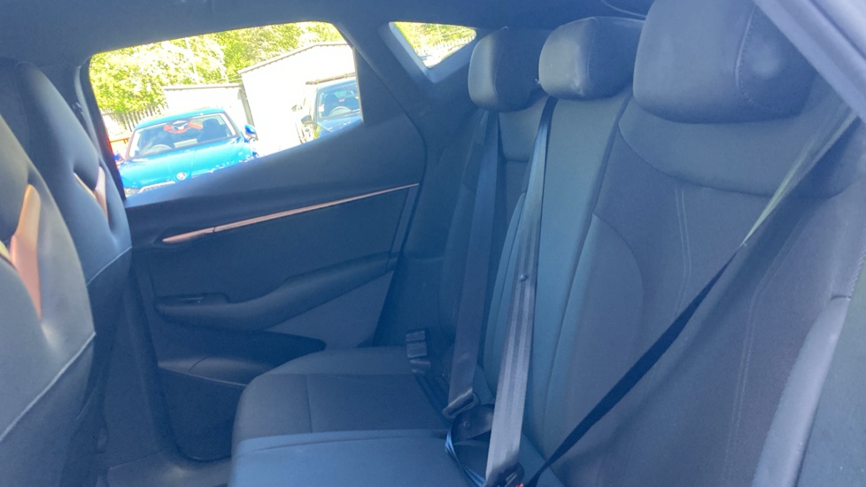 CUPRA Tavascan 210kW V1 77kWh 5dr Auto Electric Estate - Image 16