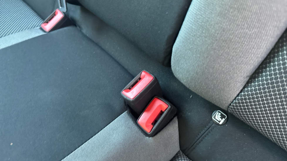 SEAT Ibiza 1.0 TSI 95 SE 5dr Petrol Hatchback - Image 17
