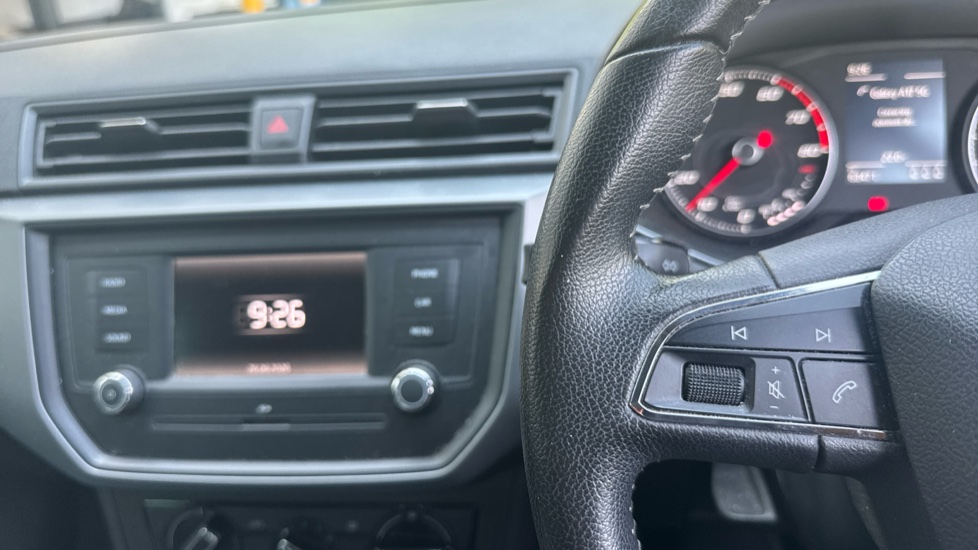 SEAT Ibiza 1.0 TSI 95 SE 5dr Petrol Hatchback - Image 21