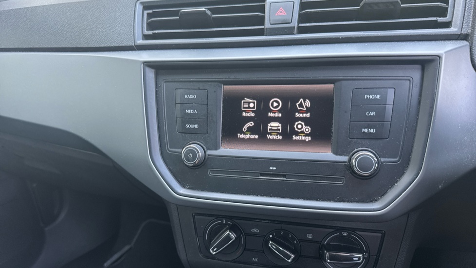 SEAT Ibiza 1.0 TSI 95 SE 5dr Petrol Hatchback - Image 27