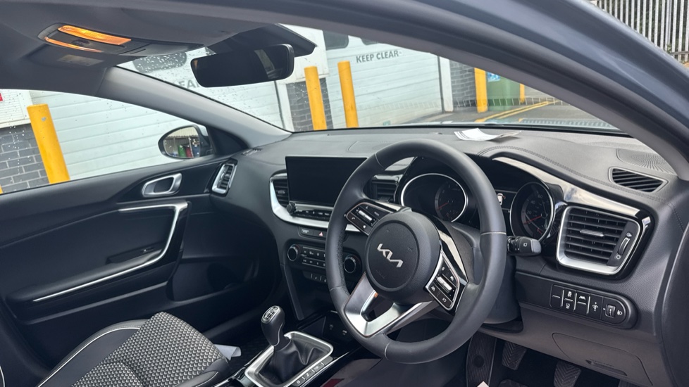 Kia Ceed 1.5T GDi ISG 3 5dr Petrol Estate - Image 11