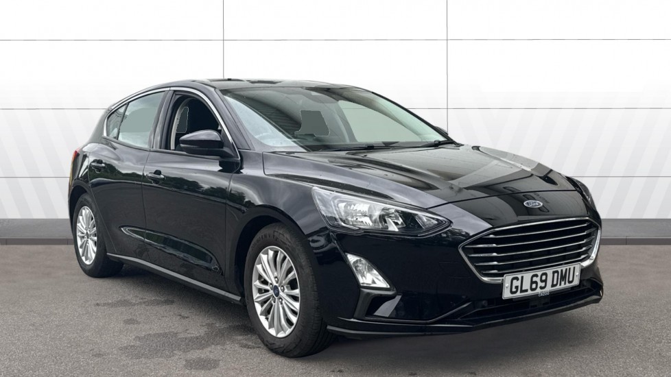 Ford Focus 1.0 EcoBoost 125 Titanium 5dr Petrol Hatchback - Image 1