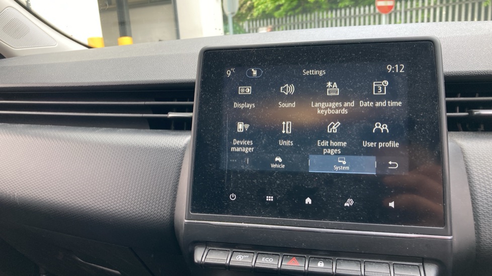 Renault Clio 1.0 TCe 90 Iconic 5dr Petrol Hatchback - Image 30