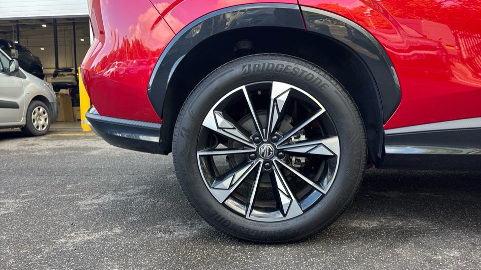 MG HS 1.5 T-GDI Trophy 5dr Petrol Hatchback - Image 7