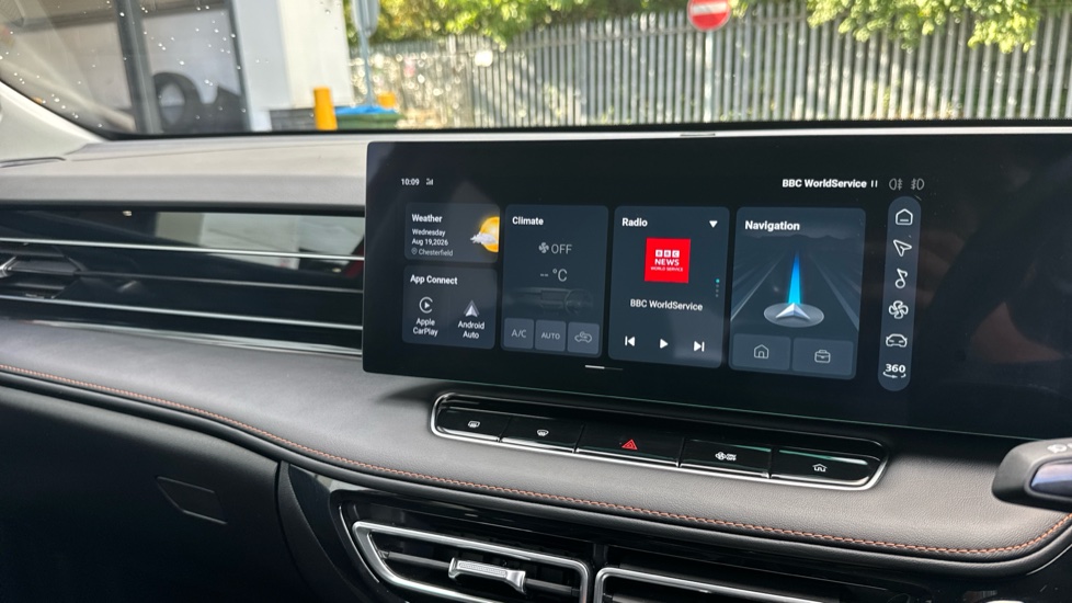 MG HS 1.5 T-GDI Trophy 5dr Petrol Hatchback - Image 12