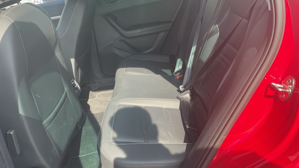 SEAT Ateca 2.0 TSI Xperience Lux 5dr DSG 4Drive Petrol Estate - Image 16