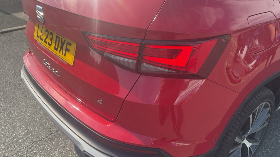 SEAT Ateca 2.0 TSI Xperience Lux 5dr DSG 4Drive Petrol Estate - Image 29