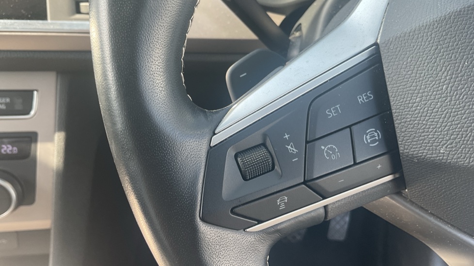 SEAT Ateca 2.0 TSI Xperience Lux 5dr DSG 4Drive Petrol Estate - Image 31