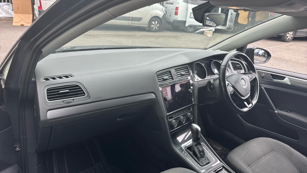 Volkswagen Golf 1.5 TSI EVO 150 Match Edition 5dr DSG Petrol Hatchback - Image 9