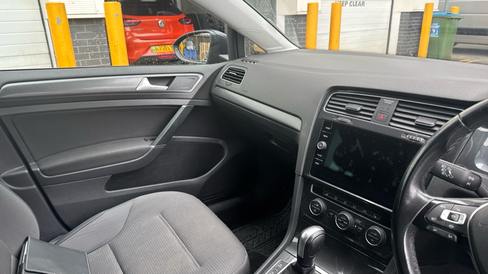 Volkswagen Golf 1.5 TSI EVO 150 Match Edition 5dr DSG Petrol Hatchback - Image 14