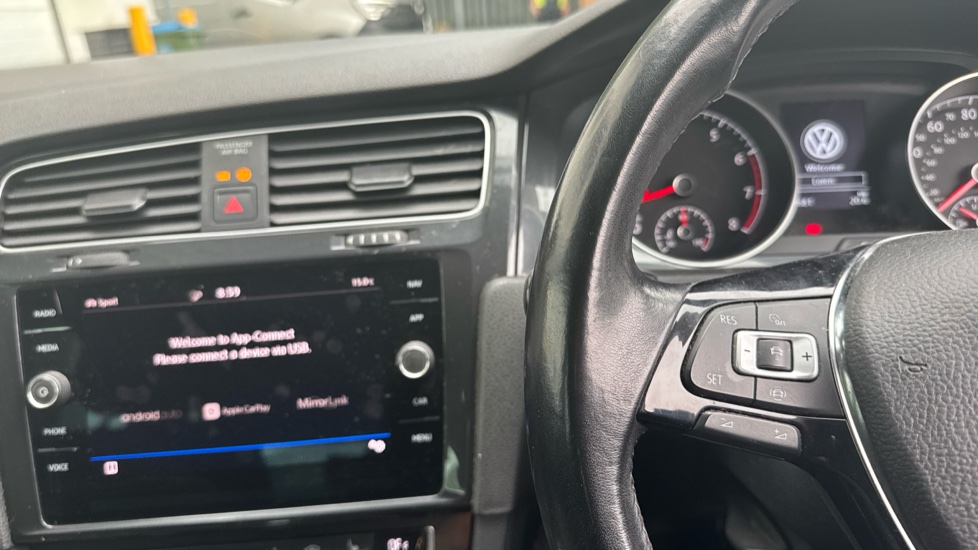 Volkswagen Golf 1.5 TSI EVO 150 Match Edition 5dr DSG Petrol Hatchback - Image 21