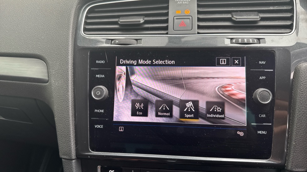 Volkswagen Golf 1.5 TSI EVO 150 Match Edition 5dr DSG Petrol Hatchback - Image 24
