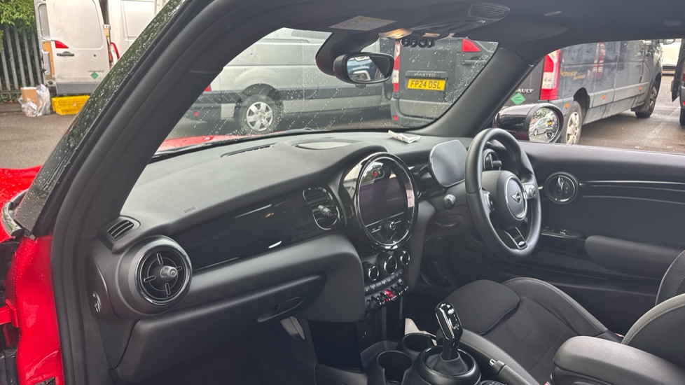 MINI Hatchback 1.5 Cooper Sport 3dr Auto Petrol Hatchback - Image 9