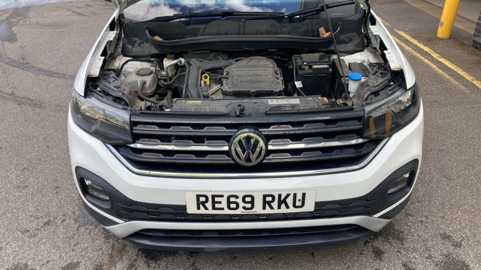 Volkswagen T-Cross 1.0 TSI 115 SE 5dr Petrol Estate - Image 8