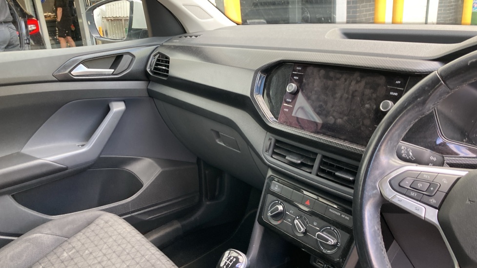 Volkswagen T-Cross 1.0 TSI 115 SE 5dr Petrol Estate - Image 14