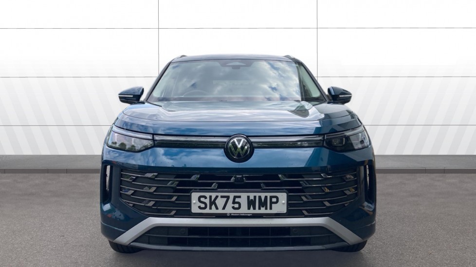 Volkswagen Tayron 1.5 TSI eHybrid Elegance 5dr DSG6 Estate - Image 3