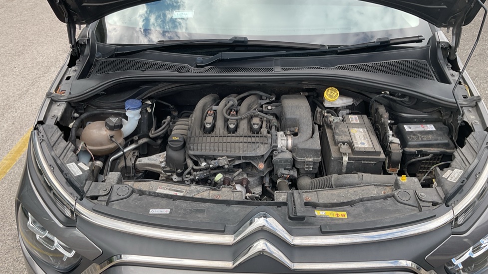 Citroen C3 1.2 PureTech Flair 5dr Petrol Hatchback - Image 8