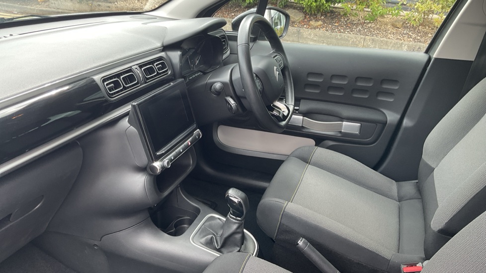 Citroen C3 1.2 PureTech Flair 5dr Petrol Hatchback - Image 9