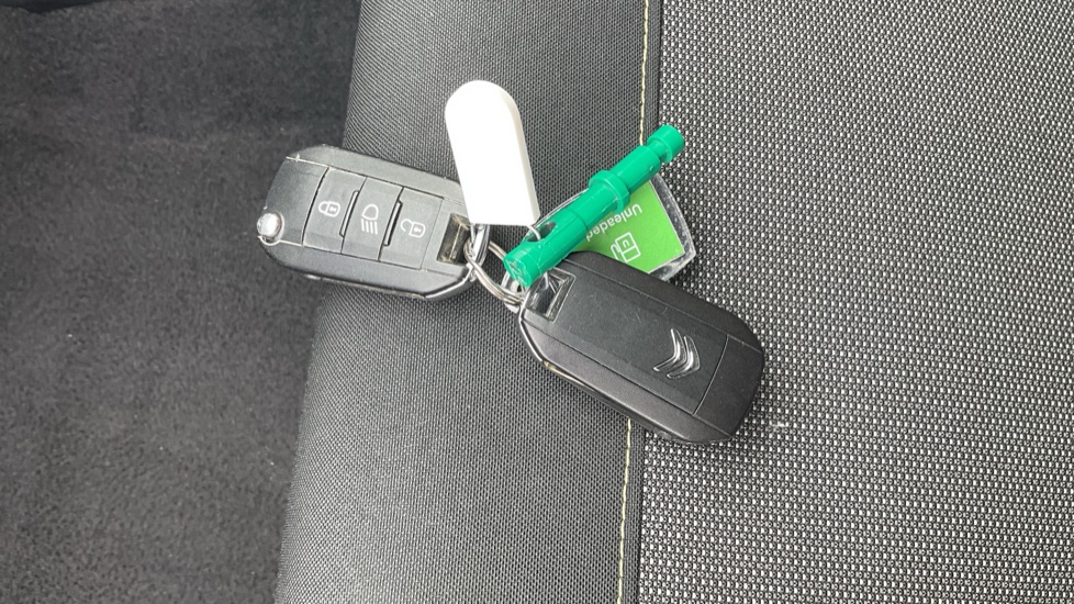 Citroen C3 1.2 PureTech Flair 5dr Petrol Hatchback - Image 20