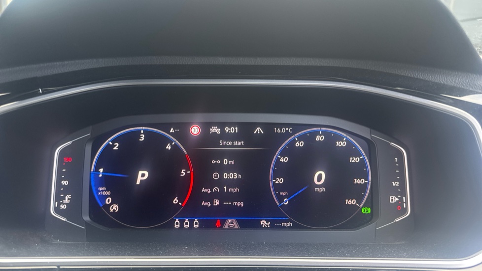Volkswagen T-Roc 2.0 TDI 150 4MOTION R-Line 5dr DSG Diesel Hatchback - Image 18