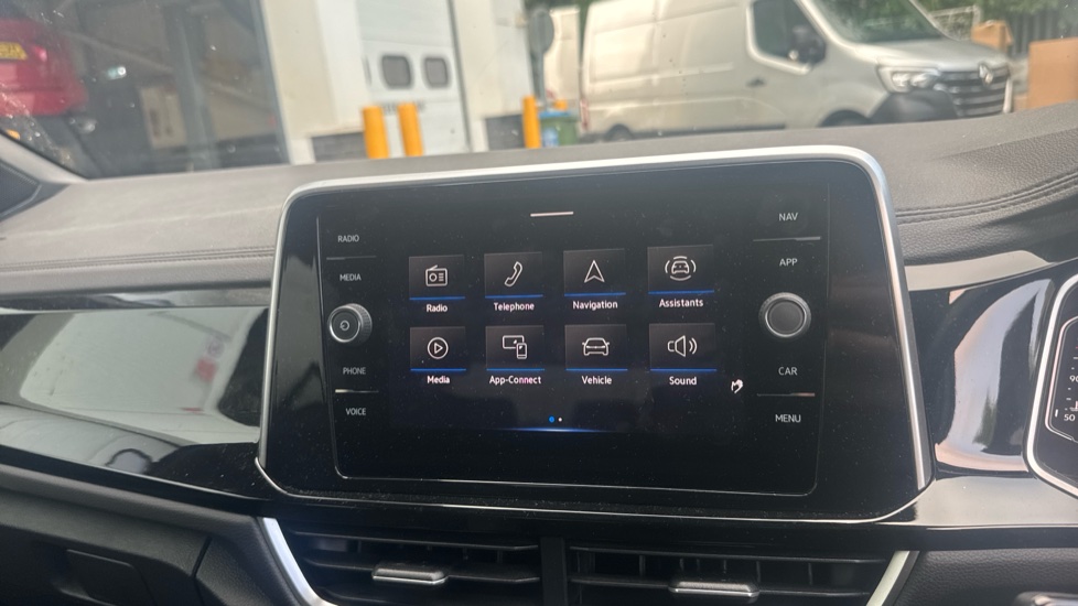 Volkswagen T-Roc 2.0 TDI 150 4MOTION R-Line 5dr DSG Diesel Hatchback - Image 25