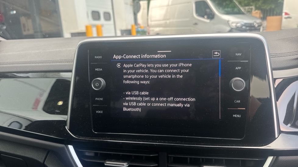 Volkswagen T-Roc 2.0 TDI 150 4MOTION R-Line 5dr DSG Diesel Hatchback - Image 27