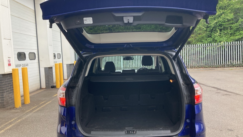 Ford Kuga 1.5 EcoBoost 182 Titanium 5dr Auto Petrol Estate - Image 4